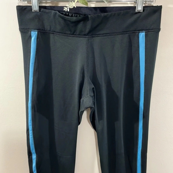UA Under Armour Cozy Compression Leggings L - Picture 2 of 14